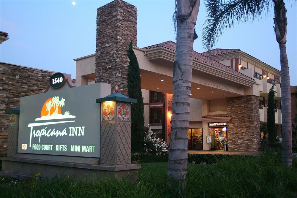 Tropicana Inn & Suites Anaheim Exterior foto